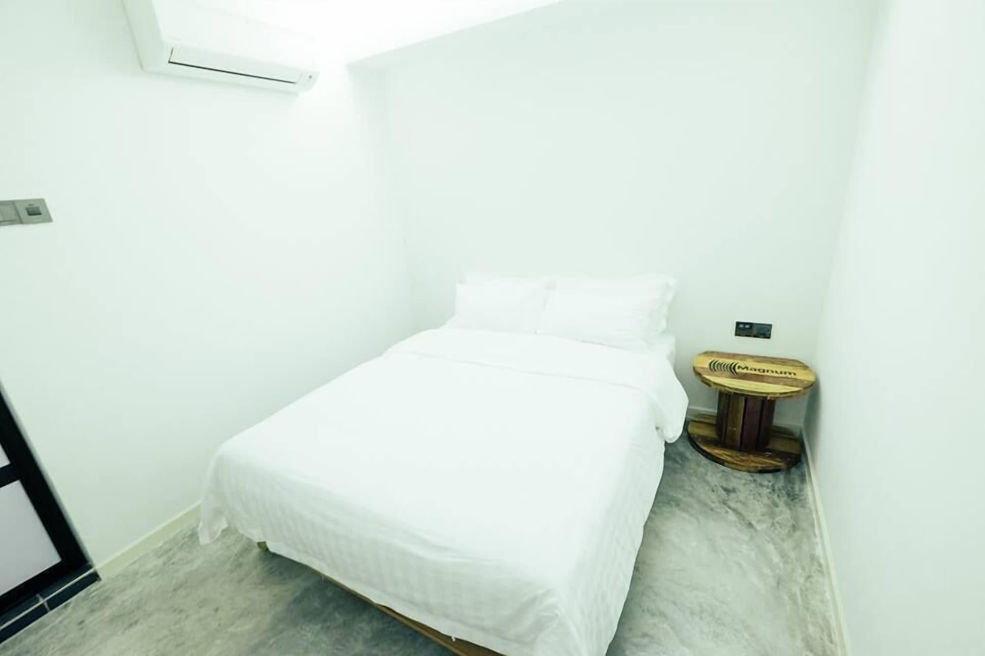 White Loft Hotel Malacca Екстериор снимка