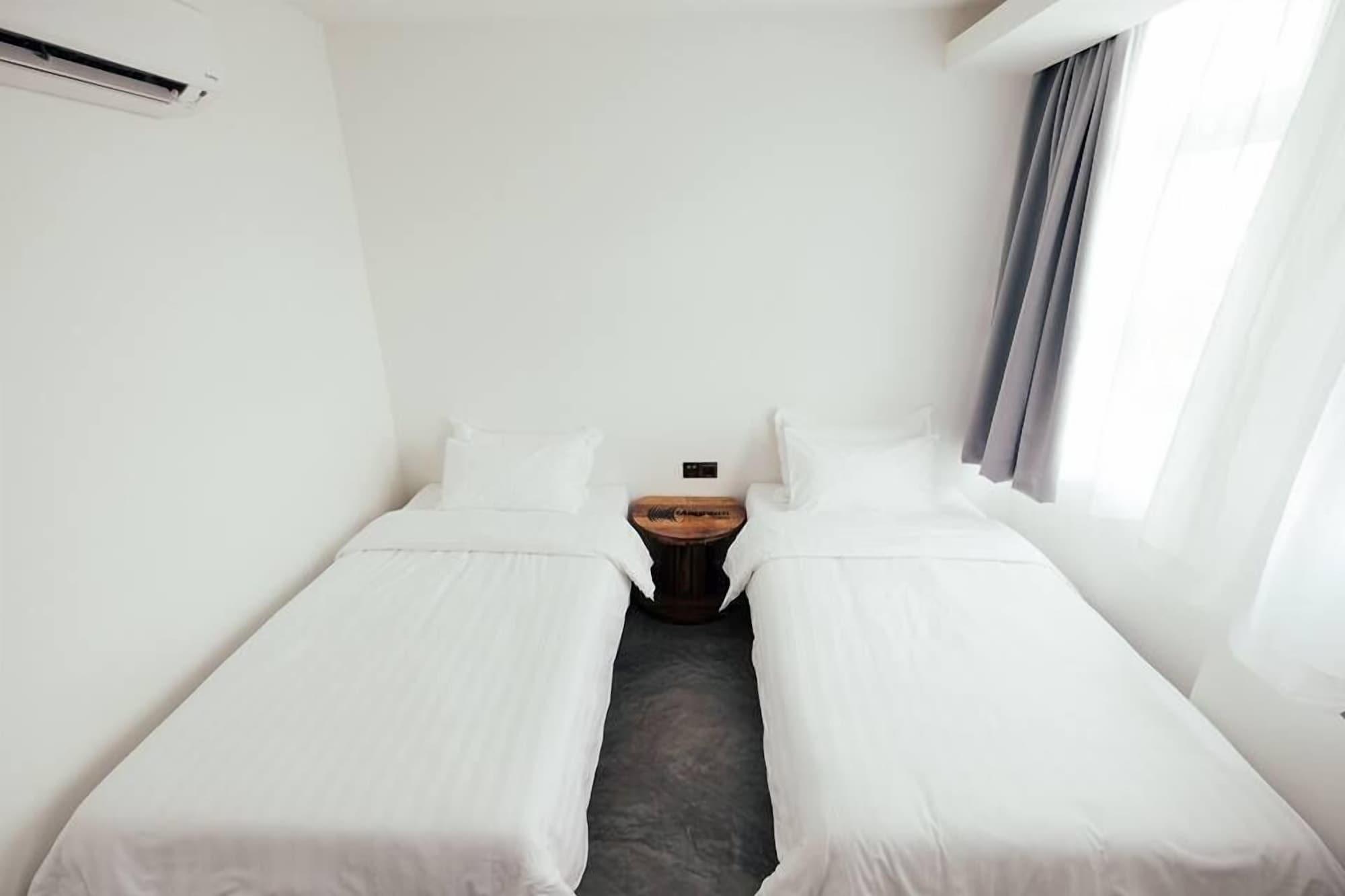 White Loft Hotel Malacca Екстериор снимка