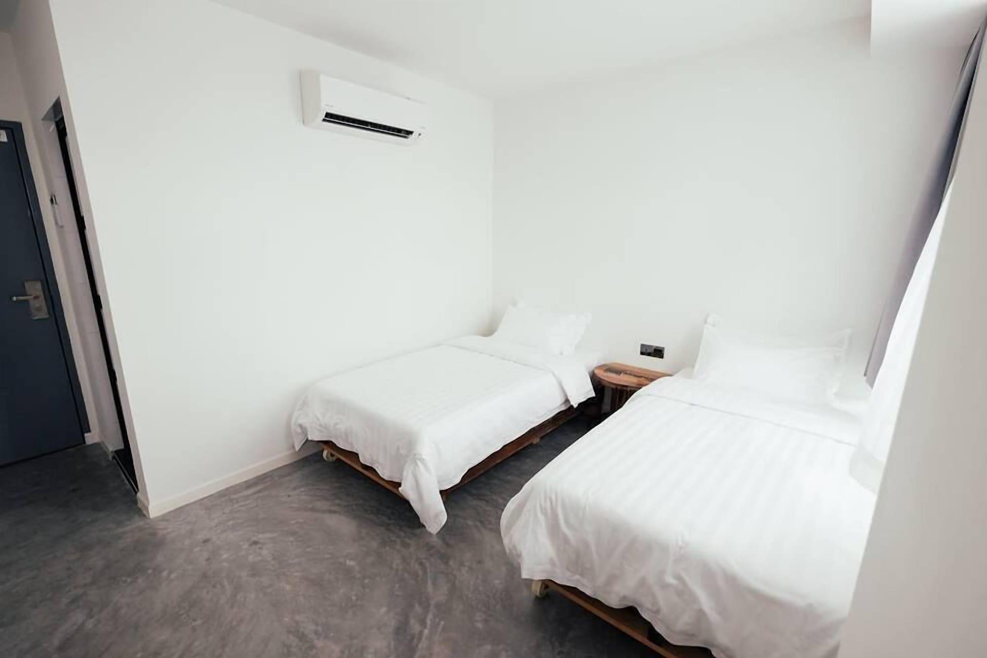 White Loft Hotel Malacca Екстериор снимка