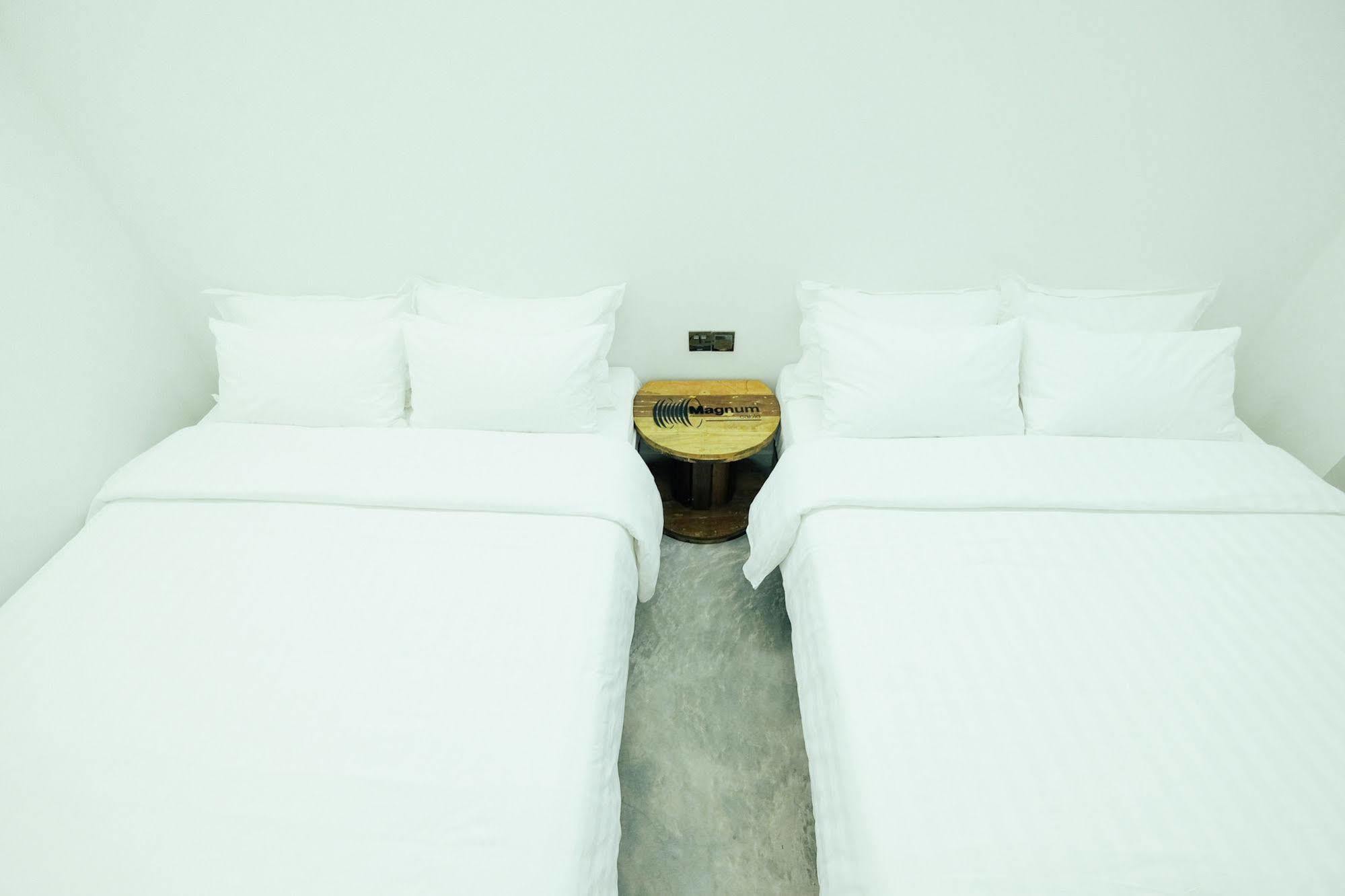 White Loft Hotel Malacca Екстериор снимка