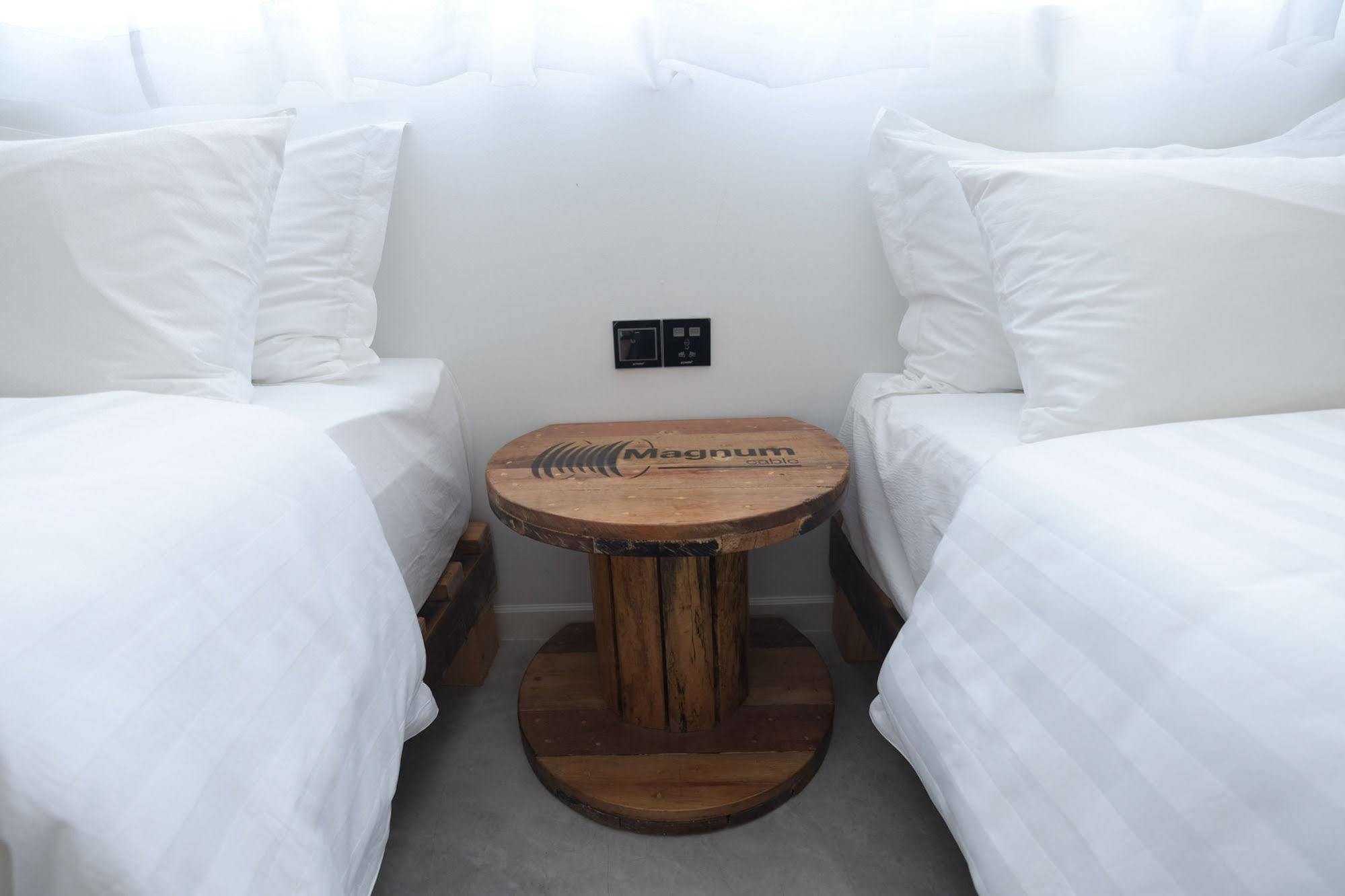 White Loft Hotel Malacca Екстериор снимка