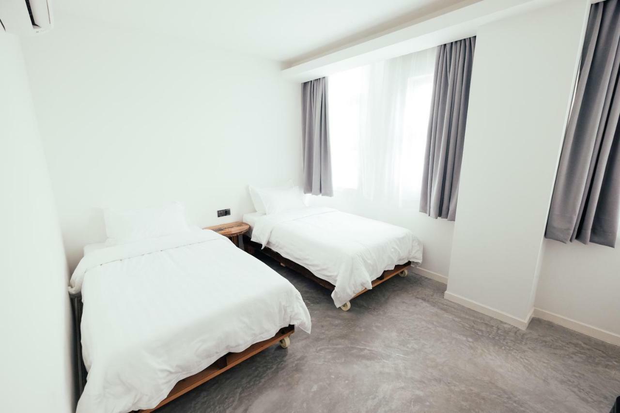 White Loft Hotel Malacca Екстериор снимка