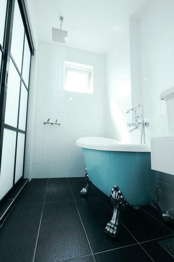 White Loft Hotel Malacca Екстериор снимка