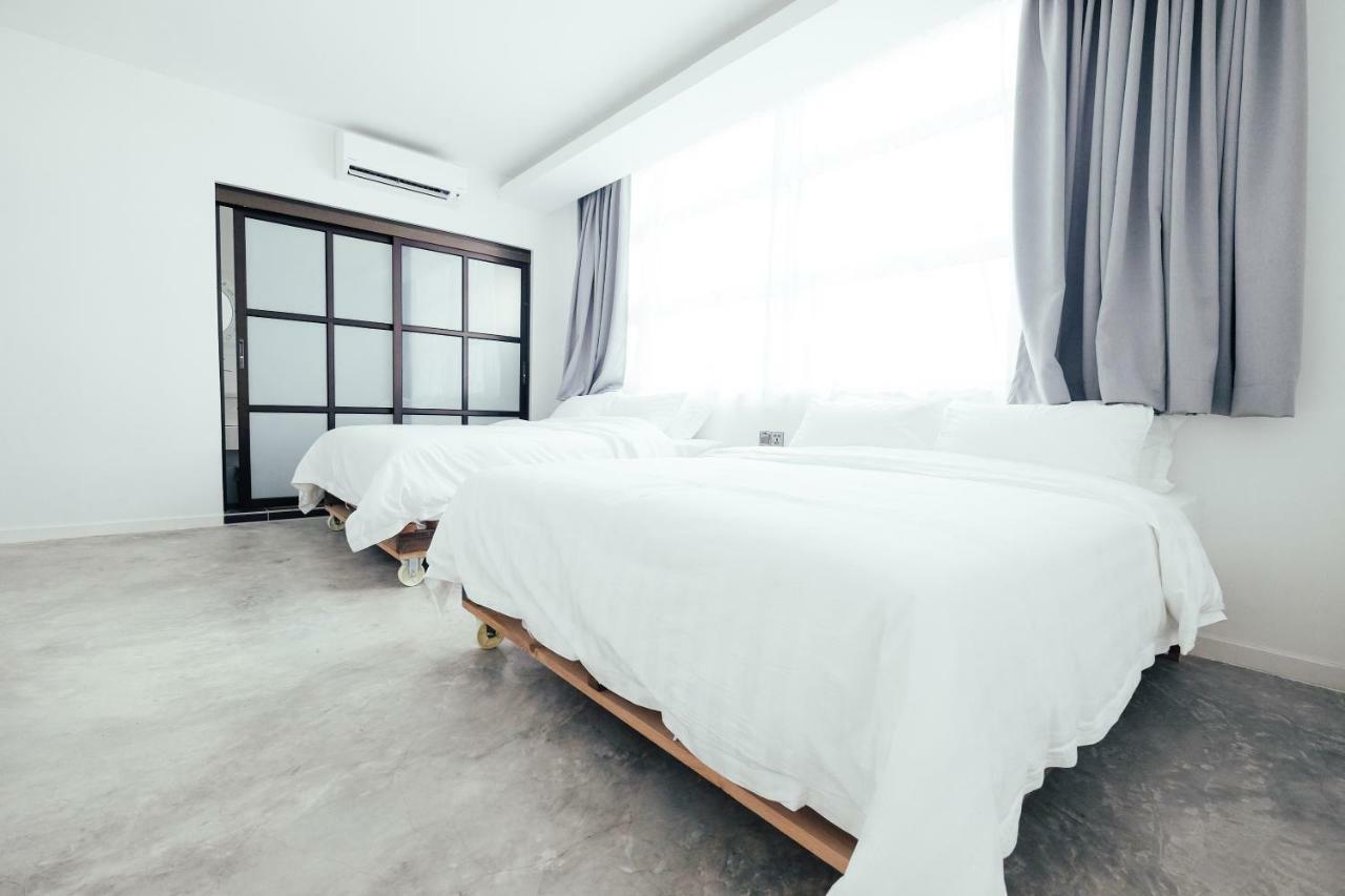 White Loft Hotel Malacca Екстериор снимка